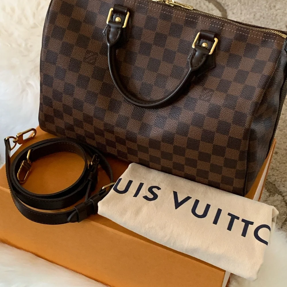 Louis Vuitton 𝐒𝐩𝐞𝐞𝐝𝐲 𝐁𝐚𝐧𝐝𝐨𝐮𝐥𝐢𝐞𝐫𝐞 30 Damier 𝐄𝐛𝐞𝐧𝐞